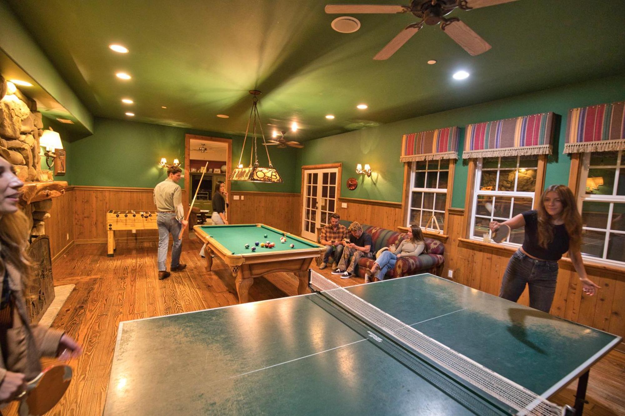 Hotel Circle Bar B Guest Ranch à Capitan Extérieur photo