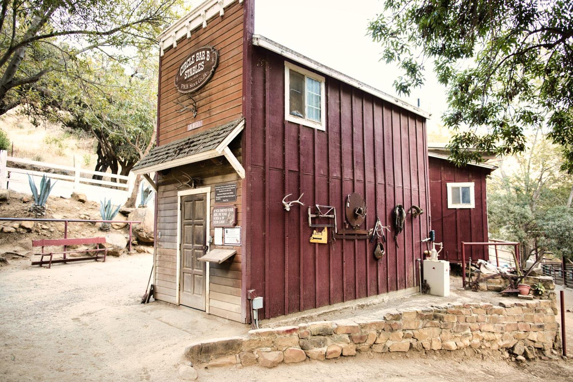 Hotel Circle Bar B Guest Ranch à Capitan Extérieur photo